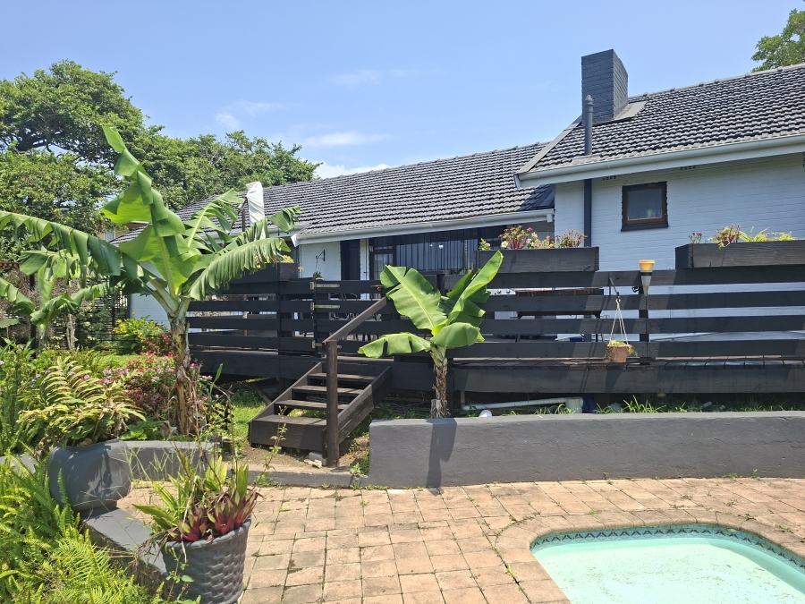 4 Bedroom Property for Sale in Uvongo KwaZulu-Natal