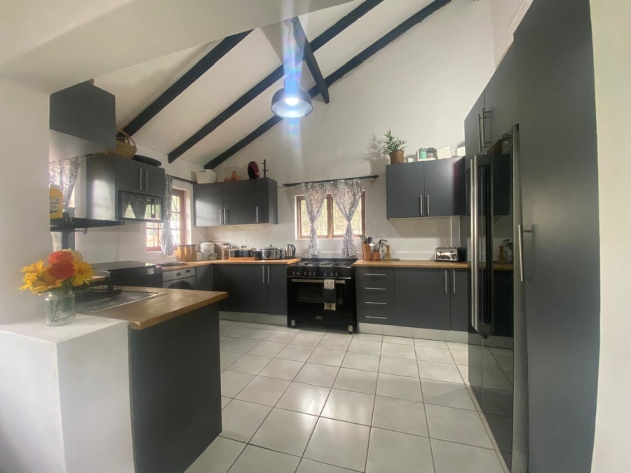 4 Bedroom Property for Sale in Uvongo KwaZulu-Natal