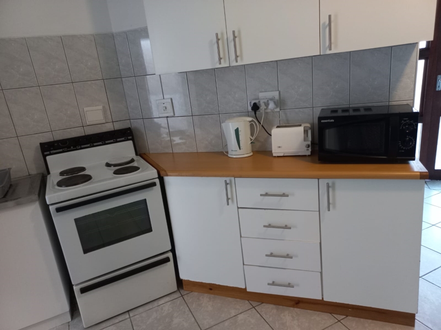 2 Bedroom Property for Sale in Uvongo Beach KwaZulu-Natal