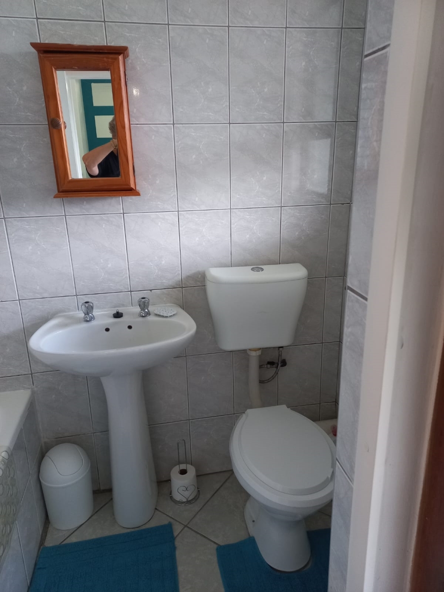 2 Bedroom Property for Sale in Uvongo Beach KwaZulu-Natal