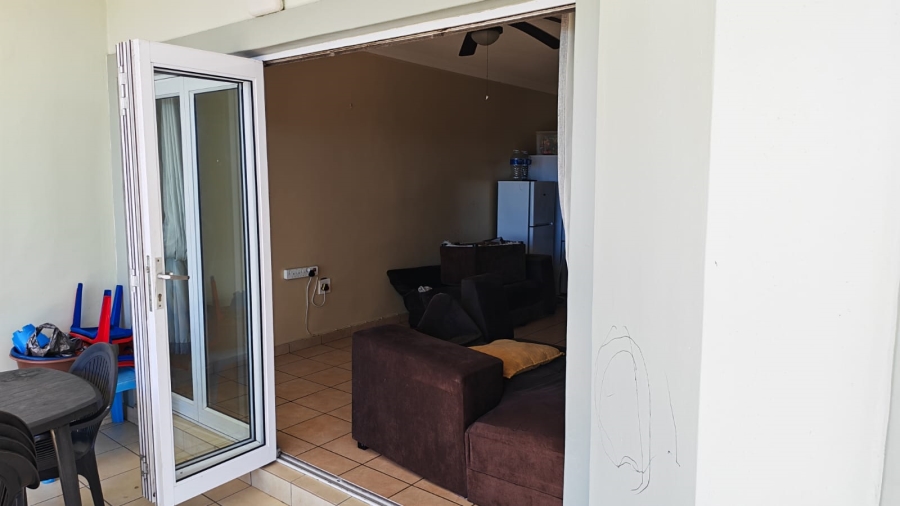 2 Bedroom Property for Sale in Lawrence Rocks KwaZulu-Natal