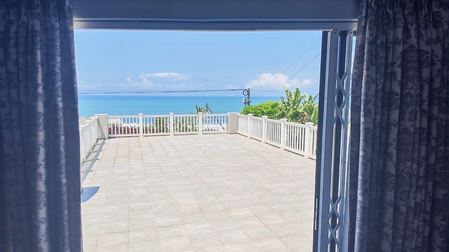 4 Bedroom Property for Sale in Manaba Beach KwaZulu-Natal