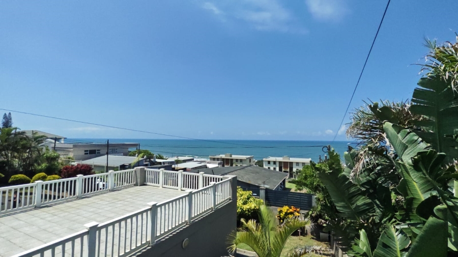 4 Bedroom Property for Sale in Manaba Beach KwaZulu-Natal