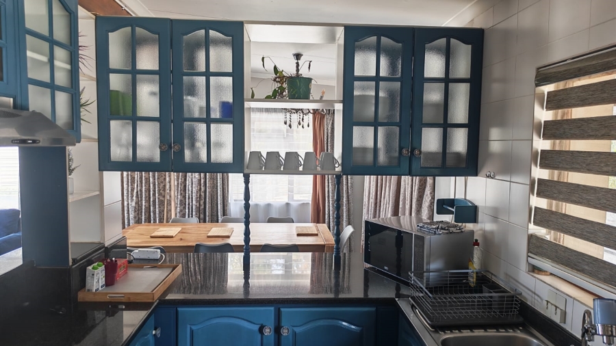 4 Bedroom Property for Sale in Manaba Beach KwaZulu-Natal