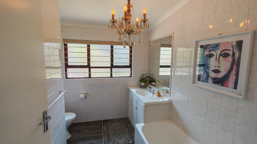 4 Bedroom Property for Sale in Manaba Beach KwaZulu-Natal