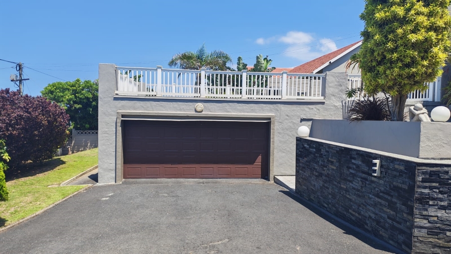 4 Bedroom Property for Sale in Manaba Beach KwaZulu-Natal