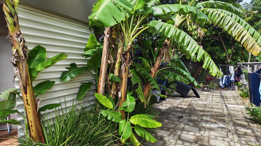 2 Bedroom Property for Sale in Manaba Beach KwaZulu-Natal