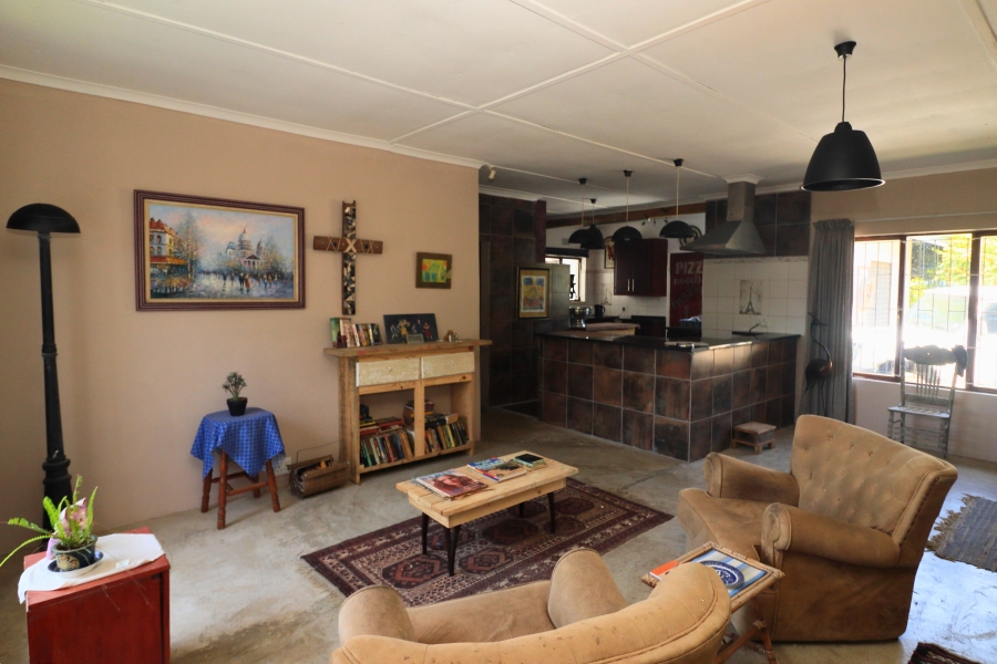 6 Bedroom Property for Sale in Hibberdene KwaZulu-Natal