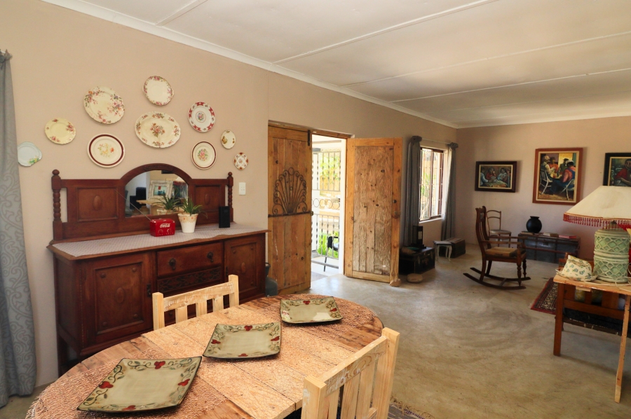 6 Bedroom Property for Sale in Hibberdene KwaZulu-Natal