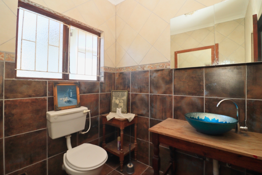 6 Bedroom Property for Sale in Hibberdene KwaZulu-Natal