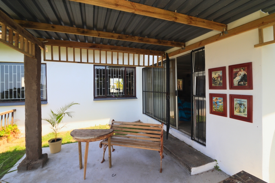 6 Bedroom Property for Sale in Hibberdene KwaZulu-Natal