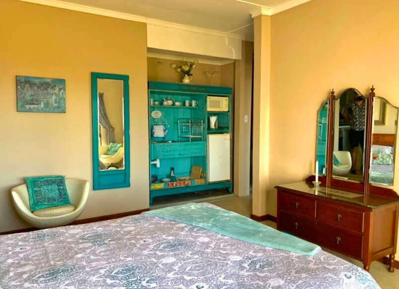 6 Bedroom Property for Sale in Hibberdene KwaZulu-Natal