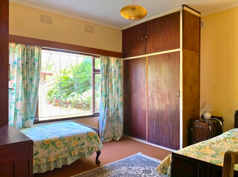 6 Bedroom Property for Sale in Hibberdene KwaZulu-Natal