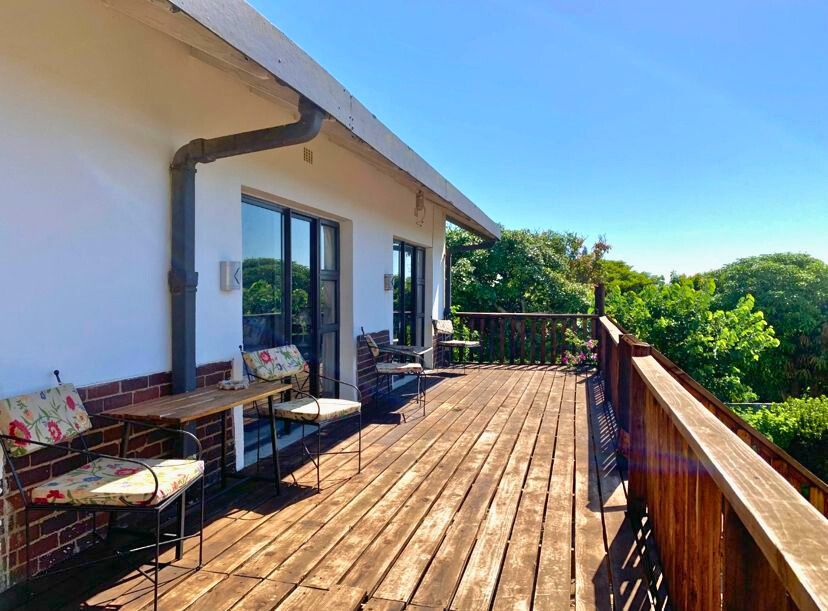 6 Bedroom Property for Sale in Hibberdene KwaZulu-Natal