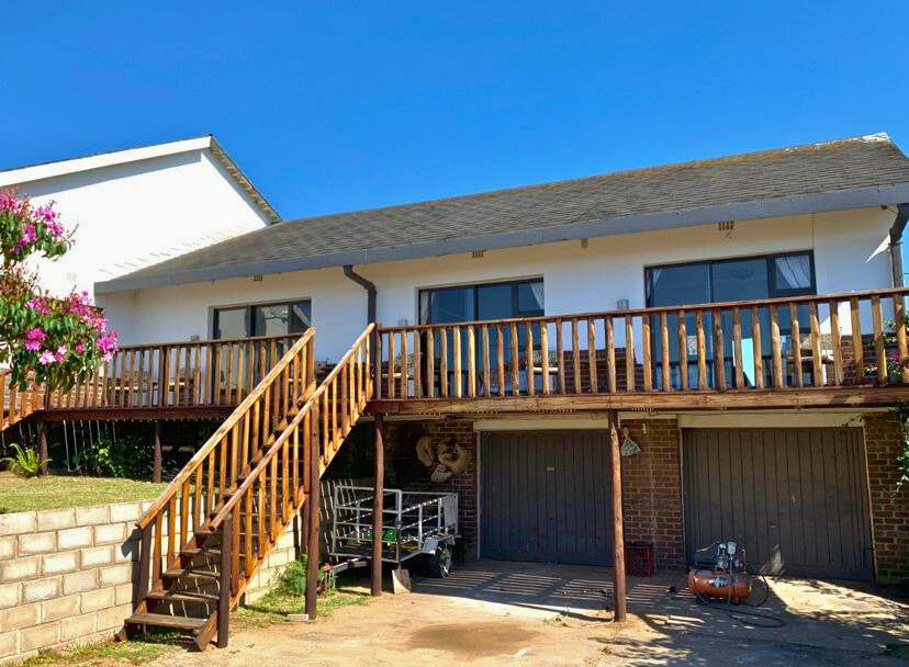 6 Bedroom Property for Sale in Hibberdene KwaZulu-Natal