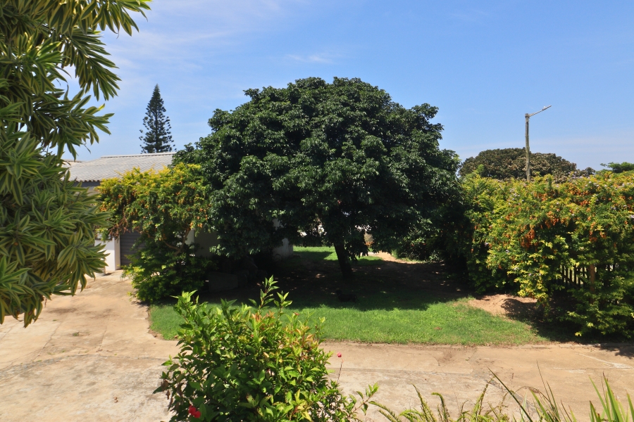 6 Bedroom Property for Sale in Hibberdene KwaZulu-Natal