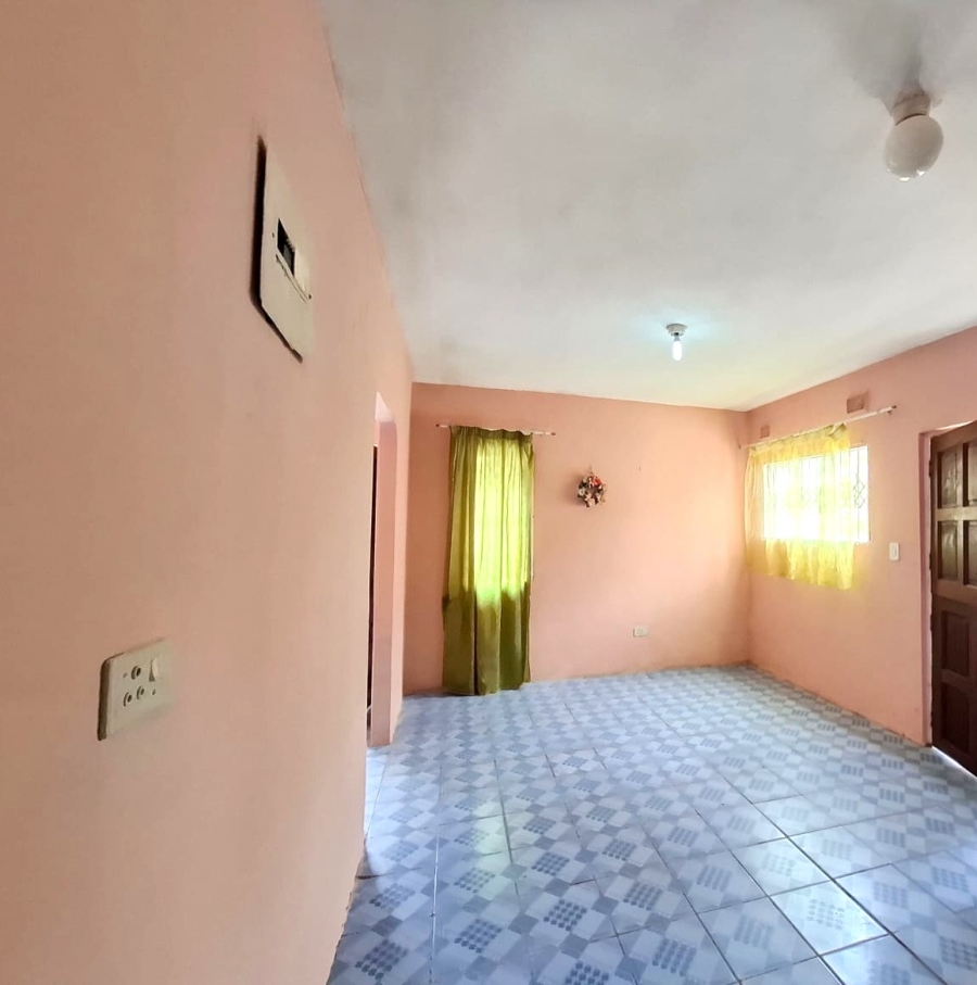 5 Bedroom Property for Sale in Klaarwater KwaZulu-Natal