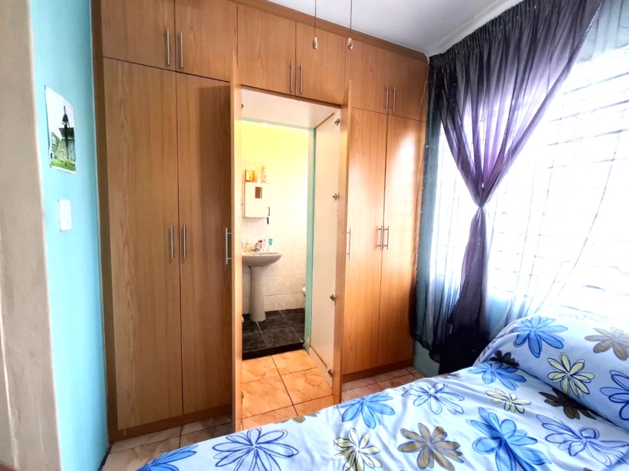 5 Bedroom Property for Sale in Klaarwater KwaZulu-Natal