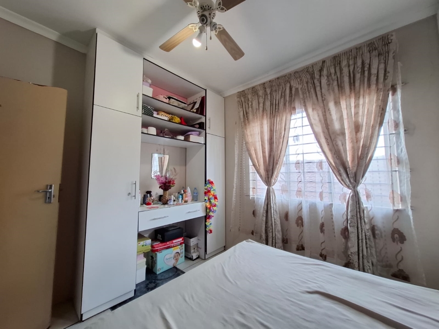 5 Bedroom Property for Sale in Klaarwater KwaZulu-Natal