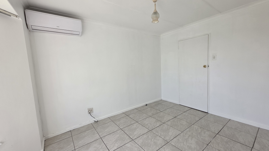 To Let 2 Bedroom Property for Rent in Sherwood KwaZulu-Natal