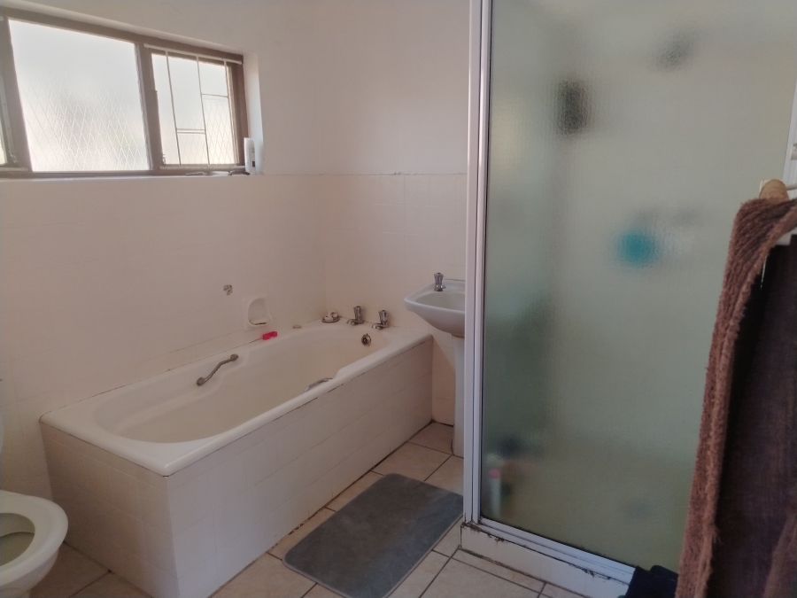 4 Bedroom Property for Sale in Ocean View KwaZulu-Natal