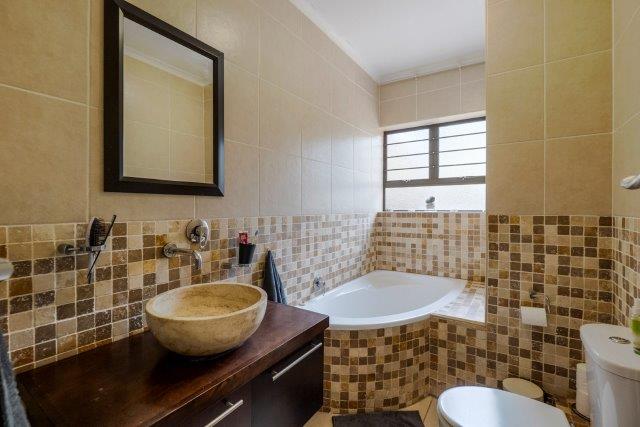 To Let 3 Bedroom Property for Rent in Bluff KwaZulu-Natal