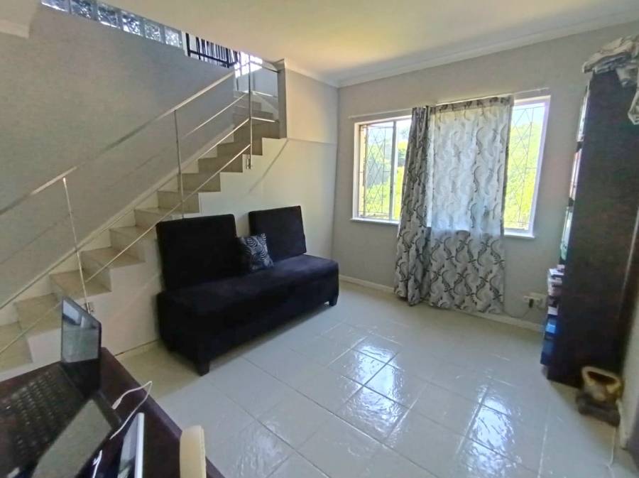 To Let 3 Bedroom Property for Rent in Malvern KwaZulu-Natal