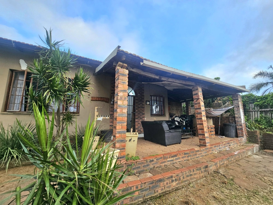 To Let 3 Bedroom Property for Rent in Brighton Beach KwaZulu-Natal