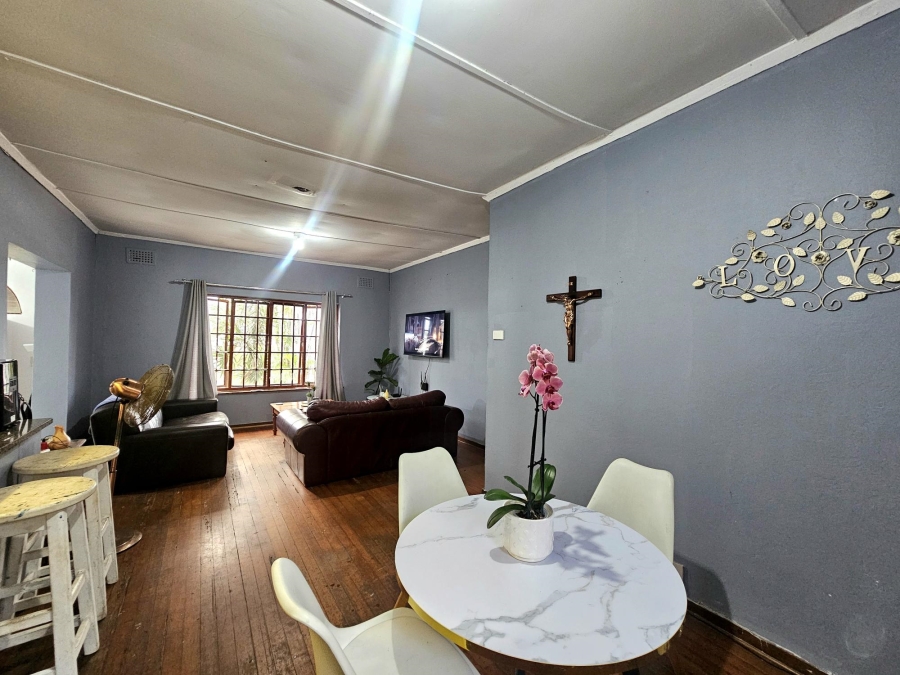 To Let 3 Bedroom Property for Rent in Brighton Beach KwaZulu-Natal