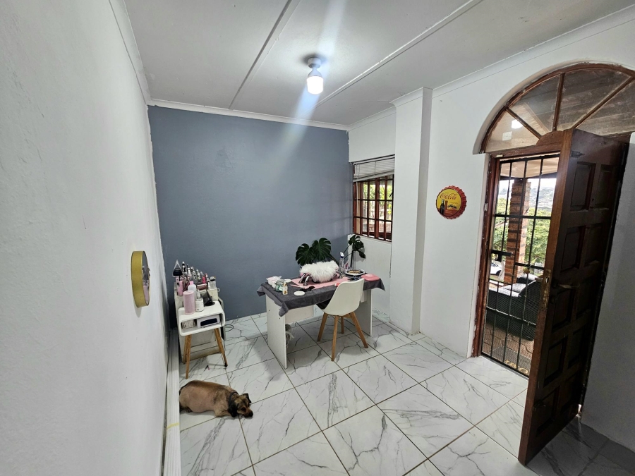 To Let 3 Bedroom Property for Rent in Brighton Beach KwaZulu-Natal