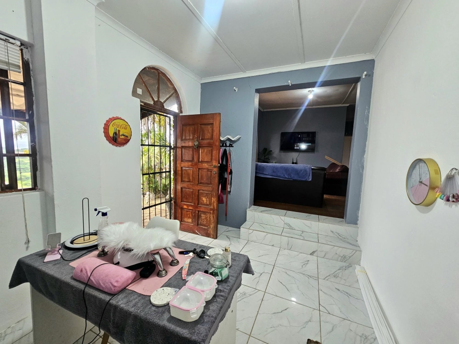 To Let 3 Bedroom Property for Rent in Brighton Beach KwaZulu-Natal