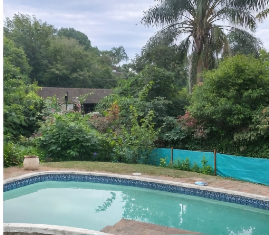 To Let 7 Bedroom Property for Rent in Sarnia KwaZulu-Natal