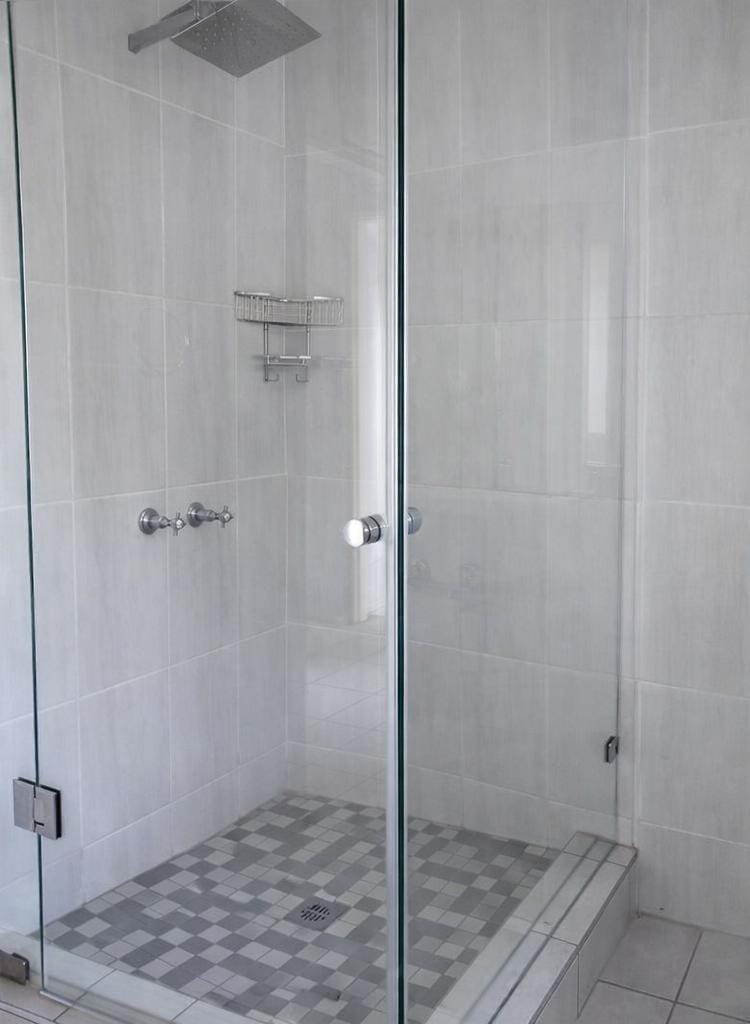 To Let 7 Bedroom Property for Rent in Sarnia KwaZulu-Natal