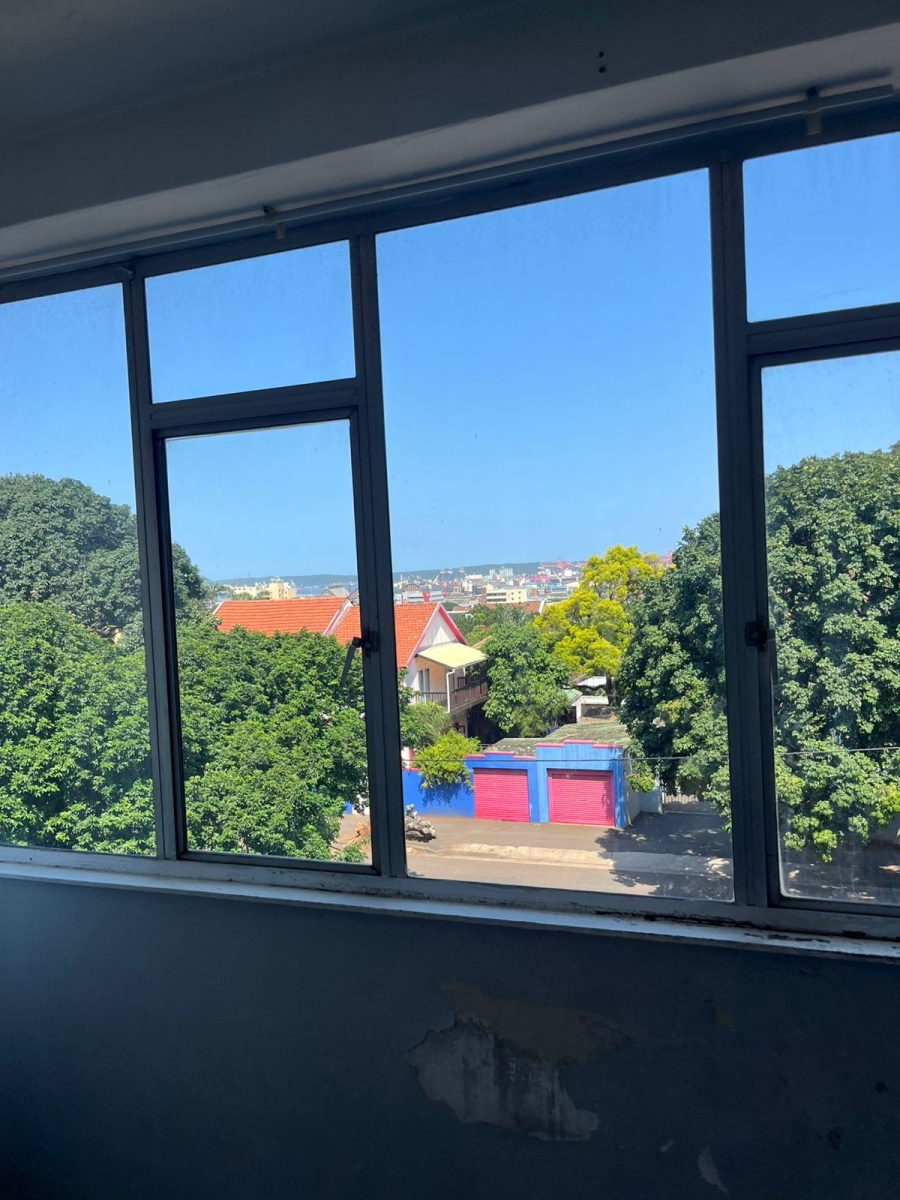 2 Bedroom Property for Sale in Glenwood KwaZulu-Natal