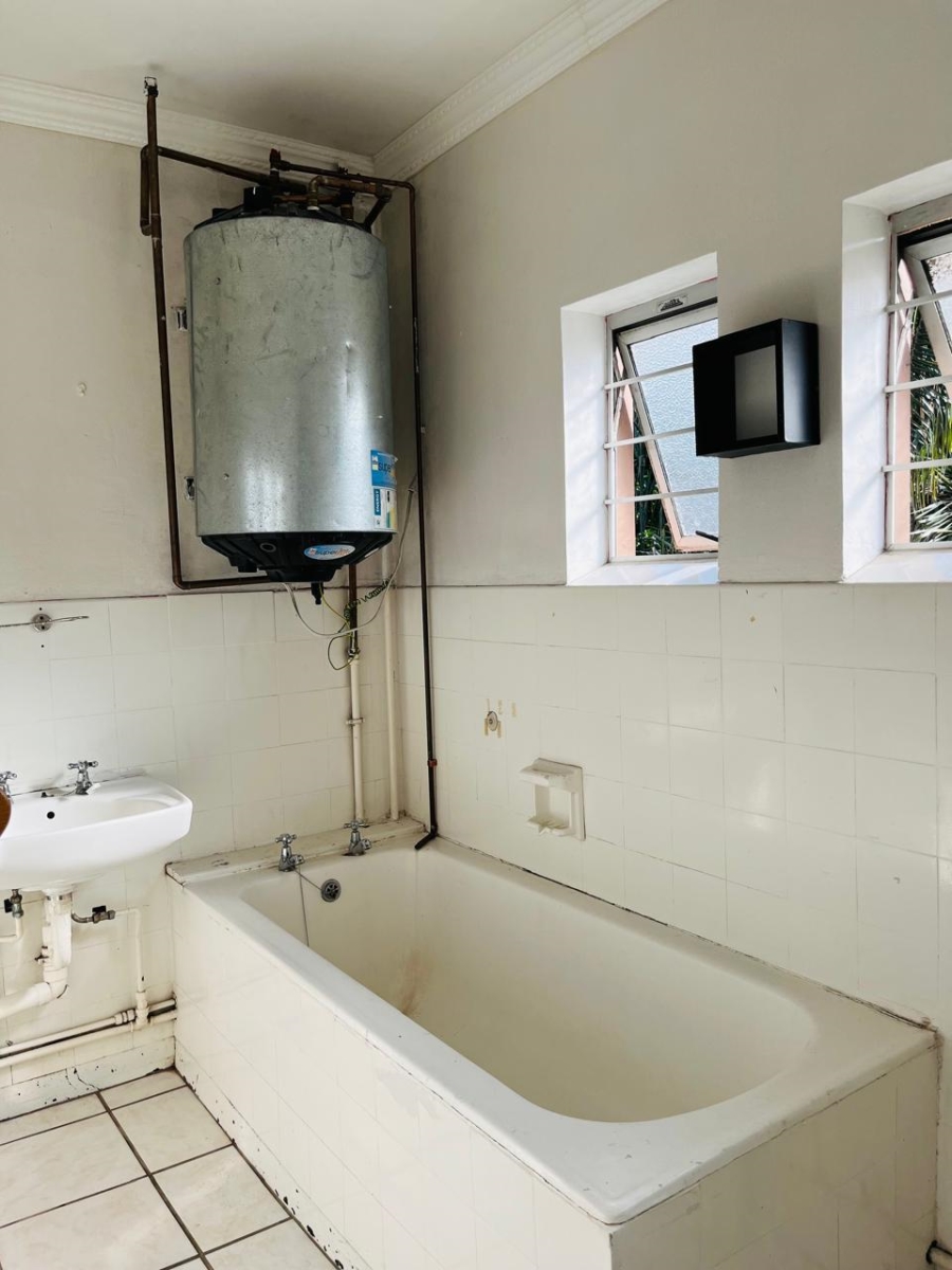 1 Bedroom Property for Sale in Umbilo KwaZulu-Natal