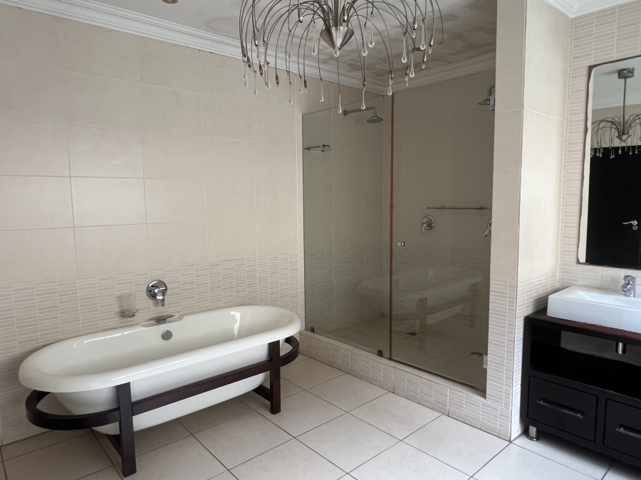 7 Bedroom Property for Sale in Herrwood Park KwaZulu-Natal