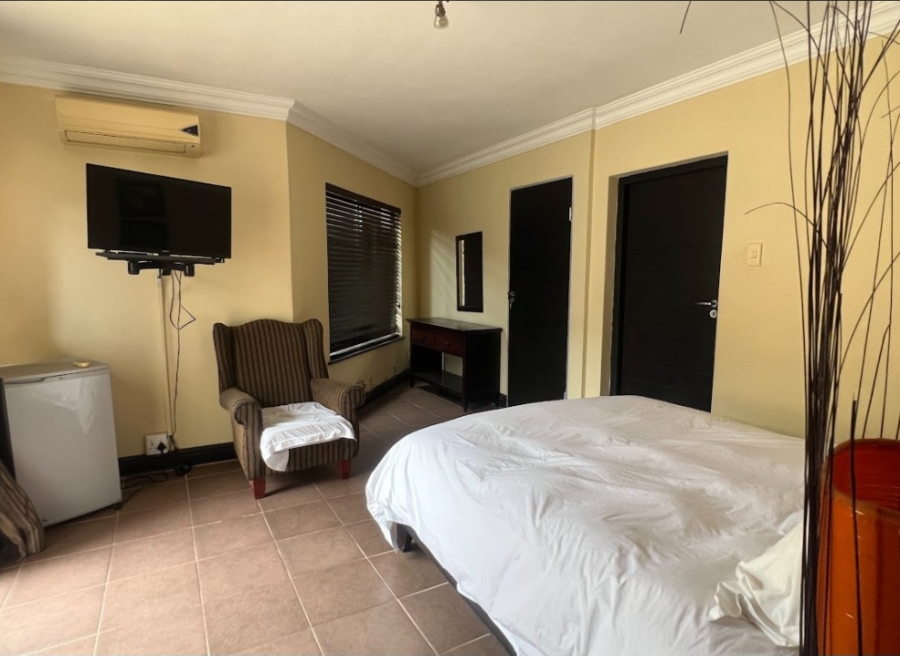 7 Bedroom Property for Sale in Herrwood Park KwaZulu-Natal