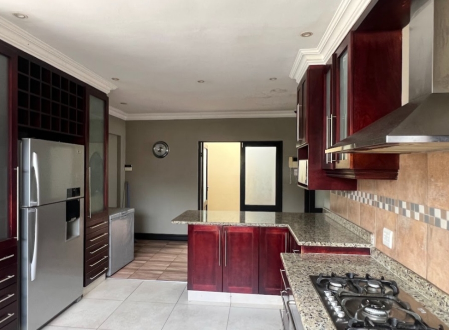 7 Bedroom Property for Sale in Herrwood Park KwaZulu-Natal