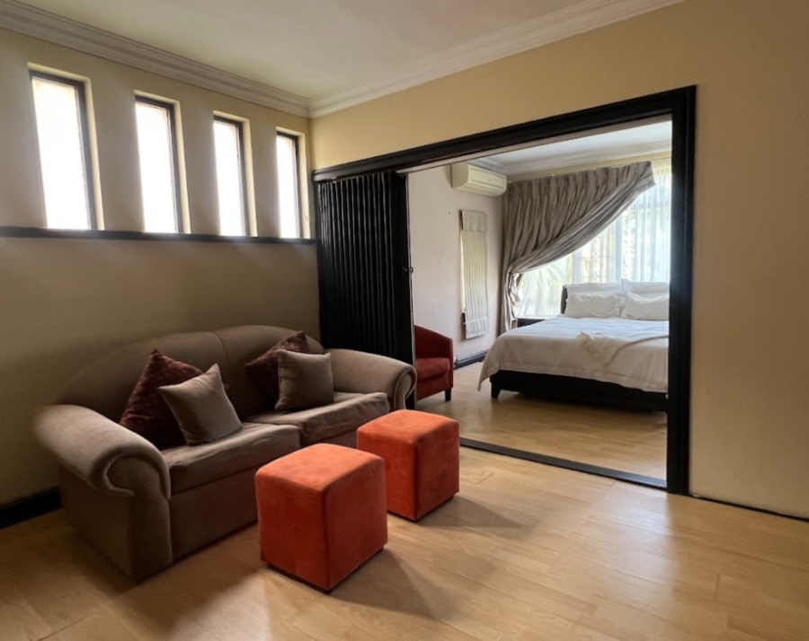 7 Bedroom Property for Sale in Herrwood Park KwaZulu-Natal