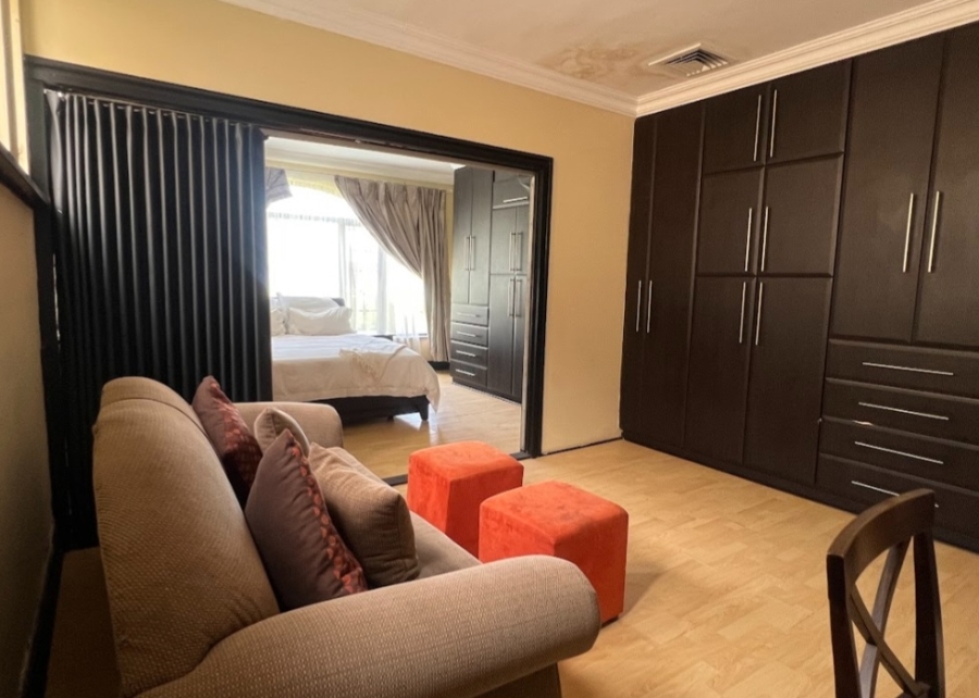 7 Bedroom Property for Sale in Herrwood Park KwaZulu-Natal