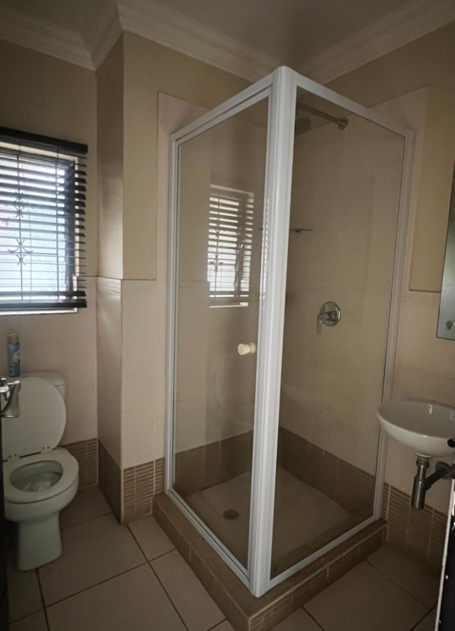 7 Bedroom Property for Sale in Herrwood Park KwaZulu-Natal