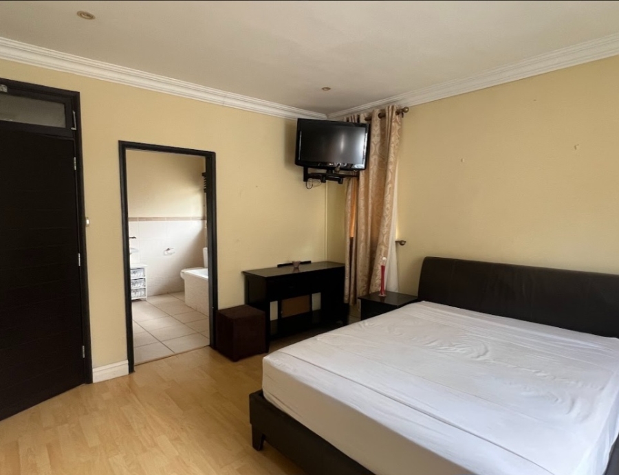 7 Bedroom Property for Sale in Herrwood Park KwaZulu-Natal