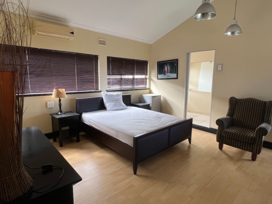 7 Bedroom Property for Sale in Herrwood Park KwaZulu-Natal