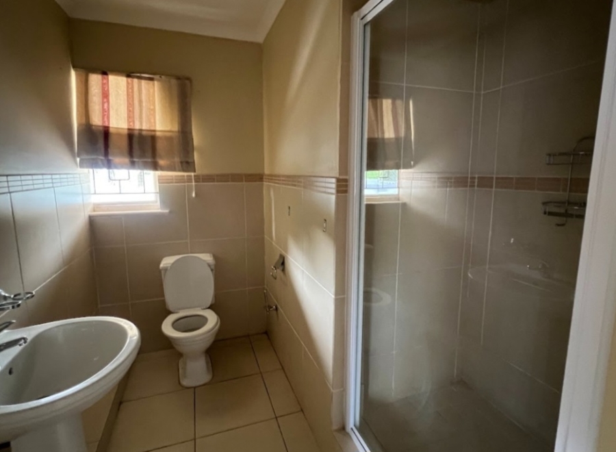 7 Bedroom Property for Sale in Herrwood Park KwaZulu-Natal