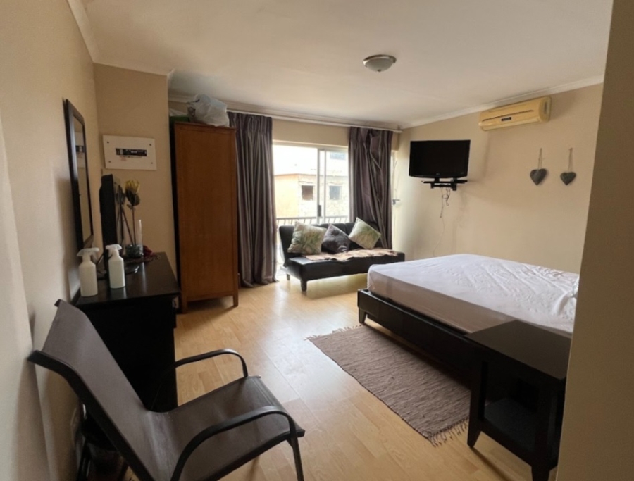 7 Bedroom Property for Sale in Herrwood Park KwaZulu-Natal