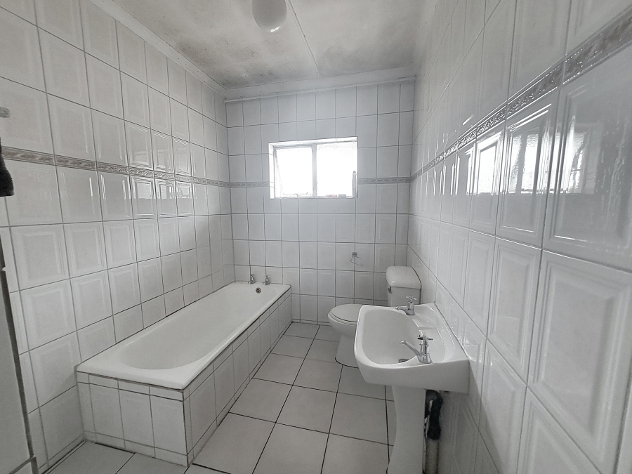 3 Bedroom Property for Sale in Brackenham KwaZulu-Natal