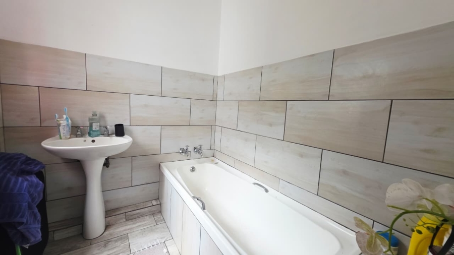 3 Bedroom Property for Sale in Meer En See KwaZulu-Natal