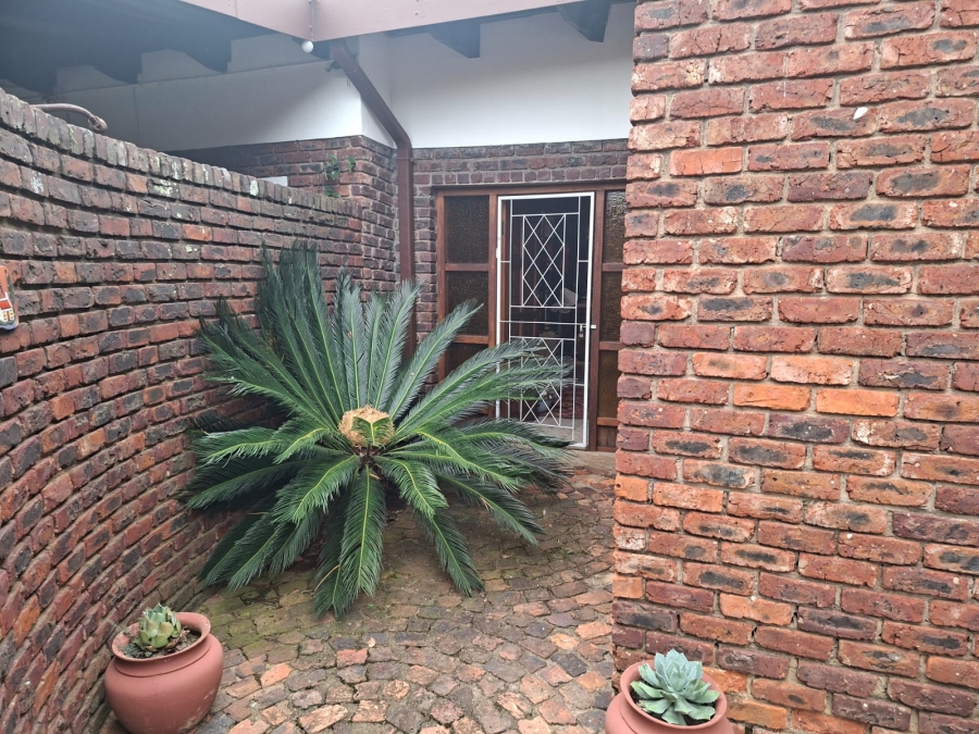 3 Bedroom Property for Sale in Aviary Hill KwaZulu-Natal