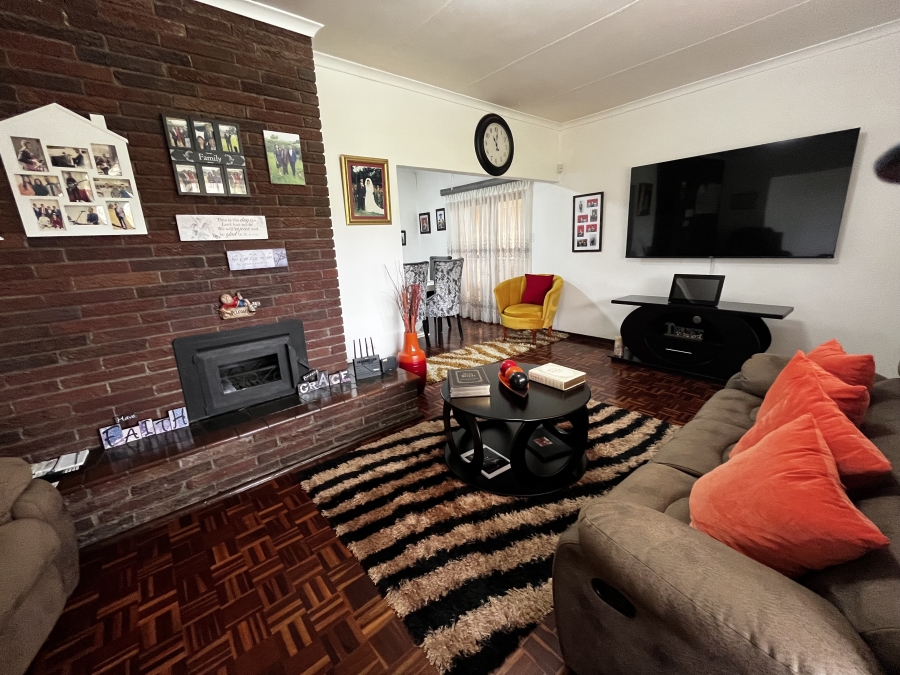 3 Bedroom Property for Sale in Scottsville KwaZulu-Natal