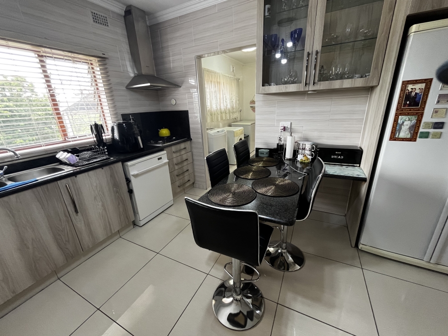 3 Bedroom Property for Sale in Scottsville KwaZulu-Natal